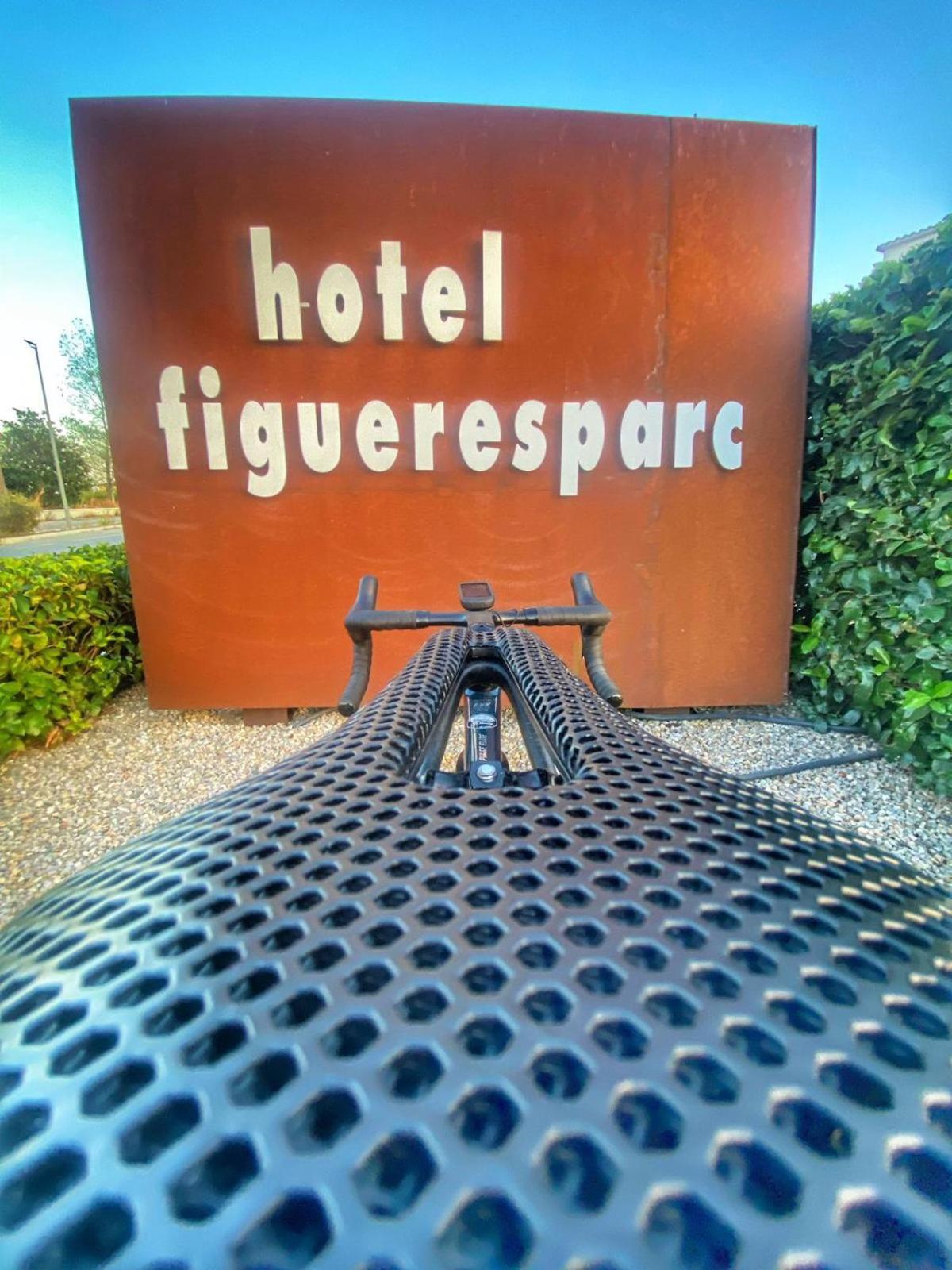 Hotel & Restaurant Figueres Parc Els Hostalets  ภายนอก รูปภาพ