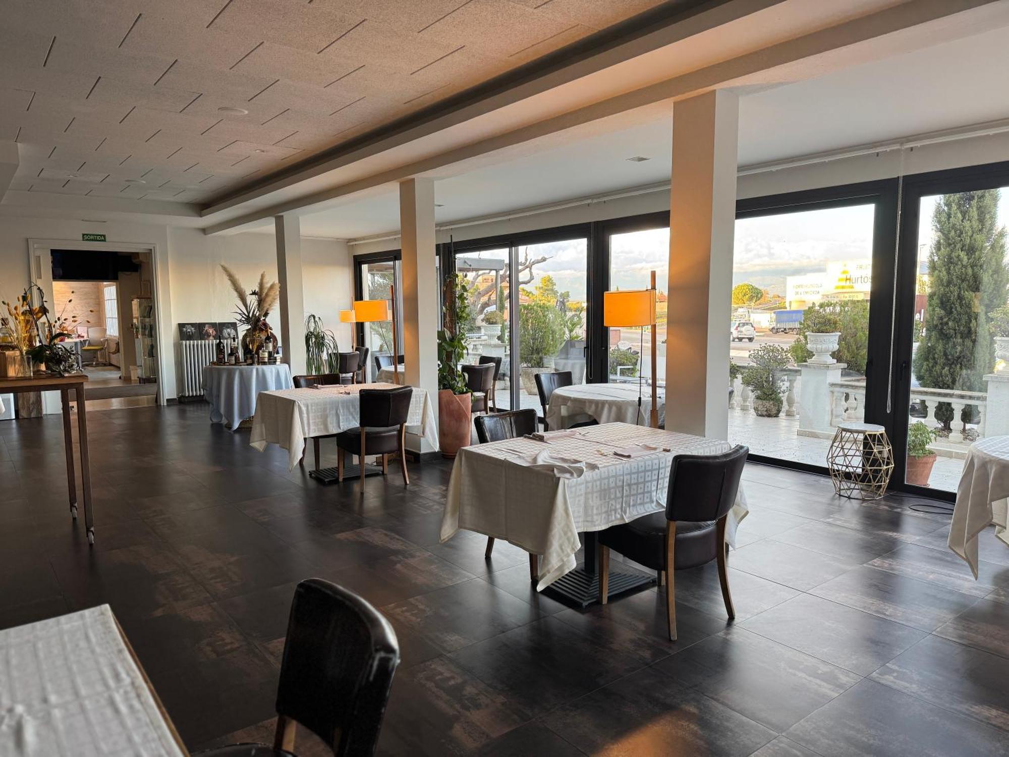 Hotel & Restaurant Figueres Parc Els Hostalets  ภายนอก รูปภาพ